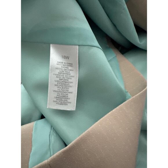 Liz Claiborne Beige Blazer Jacket Pinstriped Lined 3 Button Defined Waist 18W - Picture 8 of 8